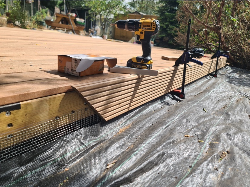 Fascia boards fitted with scarph joints